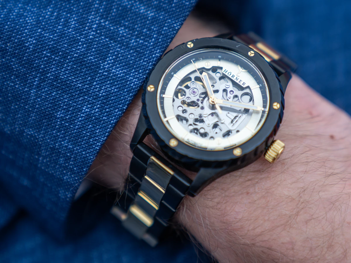 Montre automatique Hörner Pulsar Imperial avec cadran squeletté et bracelet à maillons