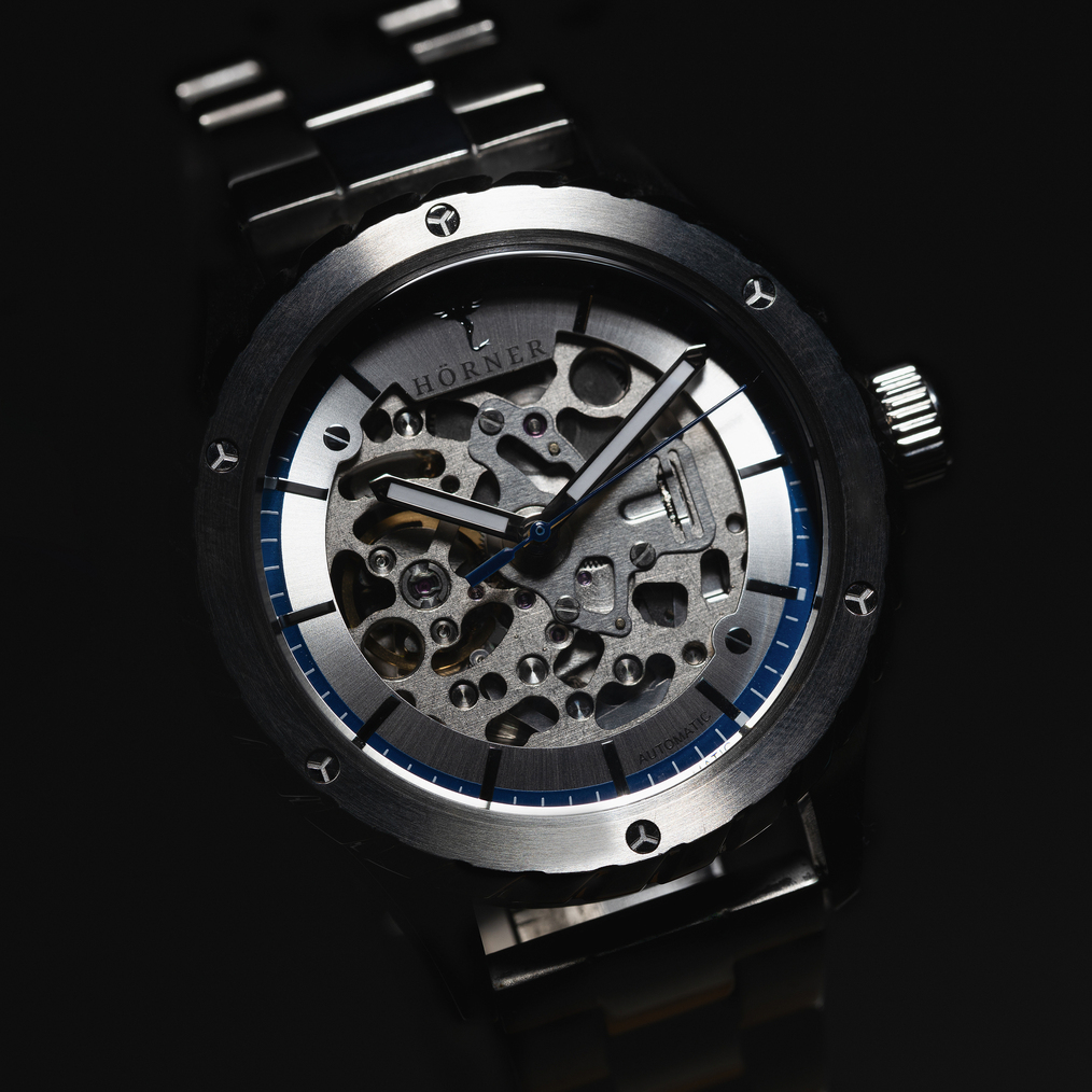 Montre automatique Hörner Pulsar Design avec boîtier en acier comme récompense de diplôme