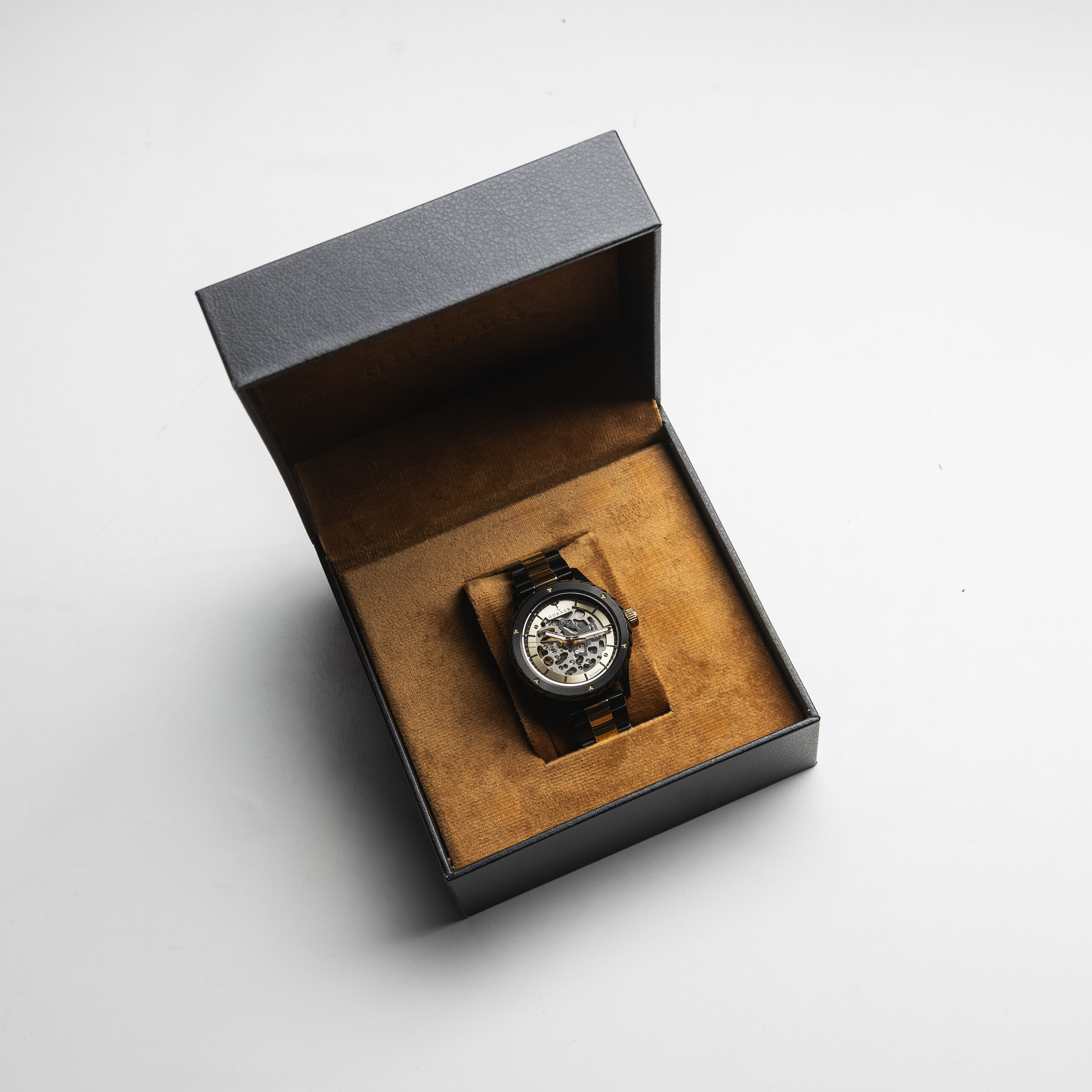HÖRNER Pulsar Imperial Automatik Armbanduhr mit Metallarmband