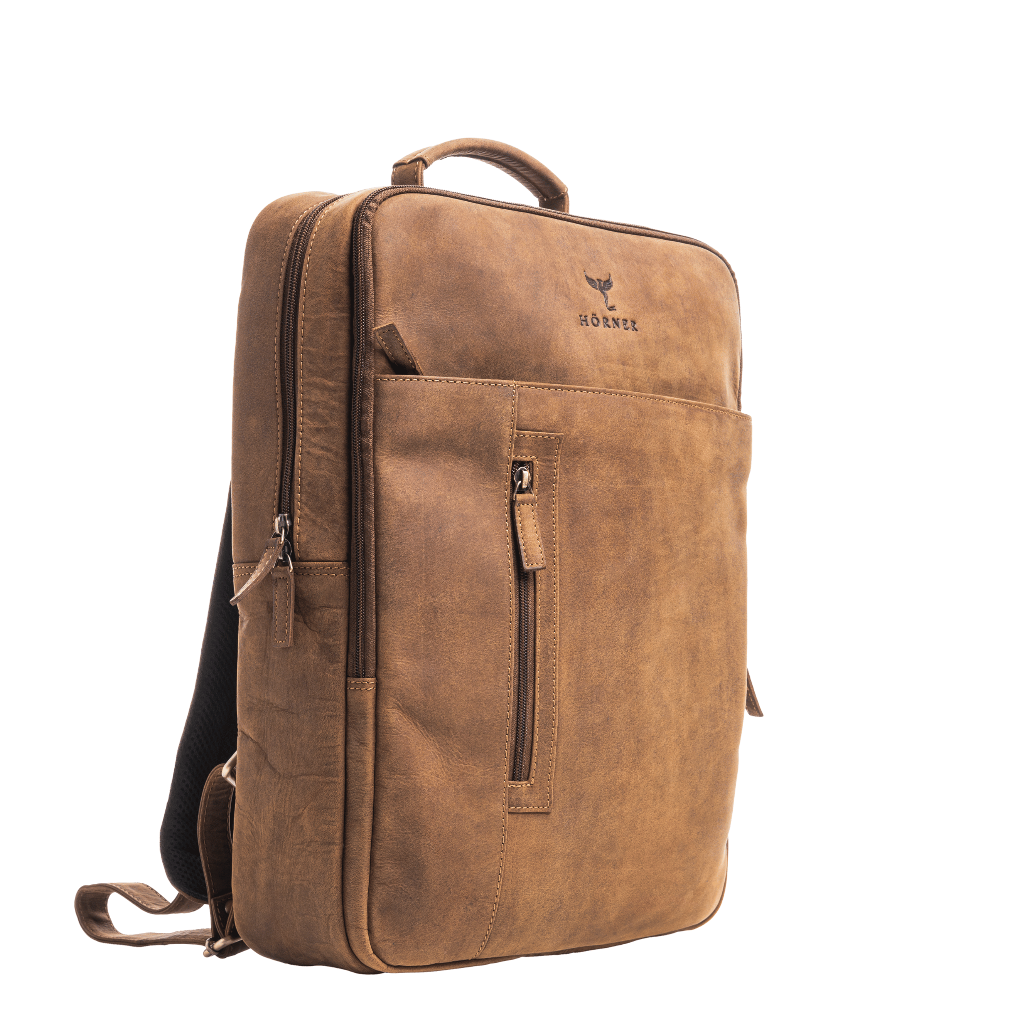Saxum Vintage Lederrucksack Cognac, Frontansicht mit eingeprägtem Hörner-Logo